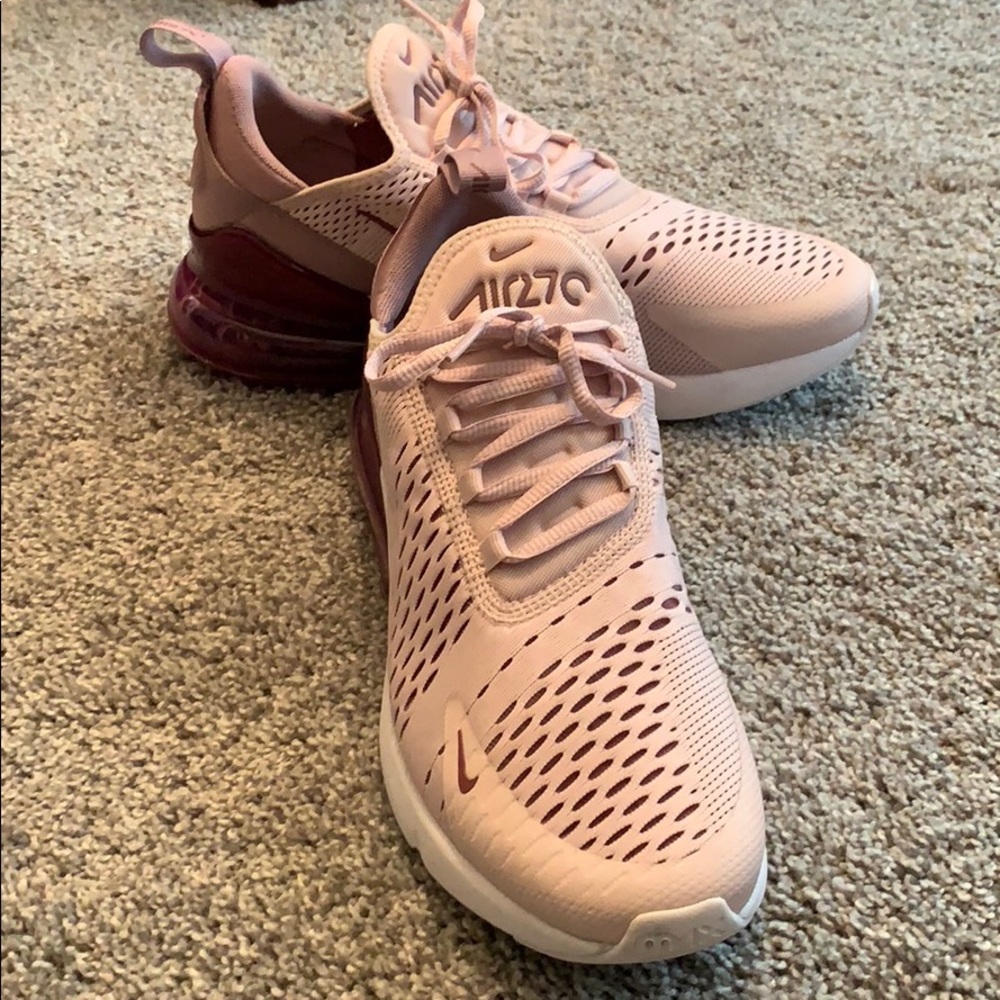 Women’s Nike air max 270